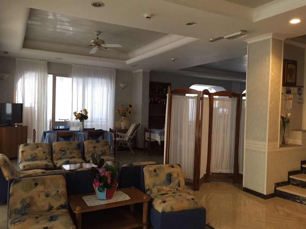 Hotel Arno 米萨诺阿德里亚蒂科 外观 照片