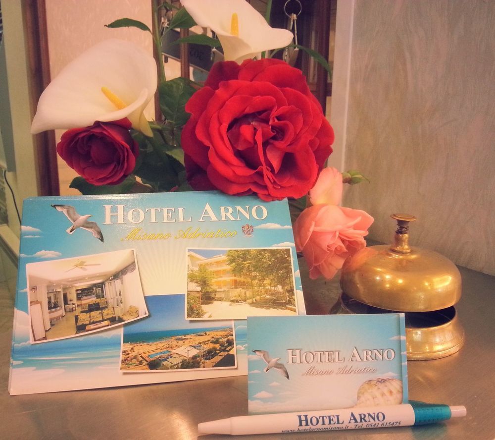 Hotel Arno 米萨诺阿德里亚蒂科 外观 照片