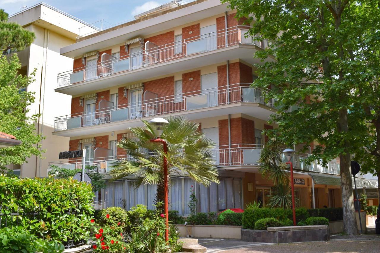 Hotel Arno 米萨诺阿德里亚蒂科 外观 照片