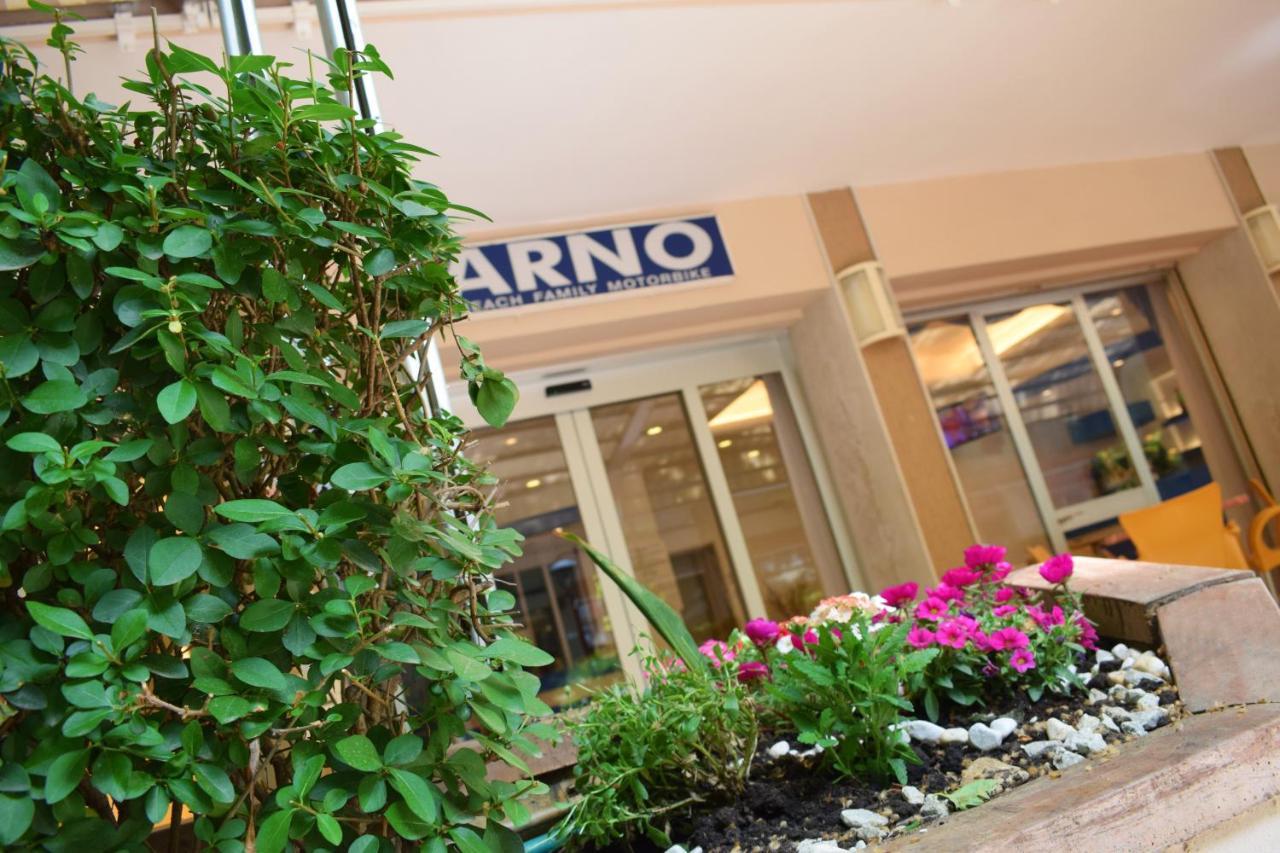 Hotel Arno 米萨诺阿德里亚蒂科 外观 照片