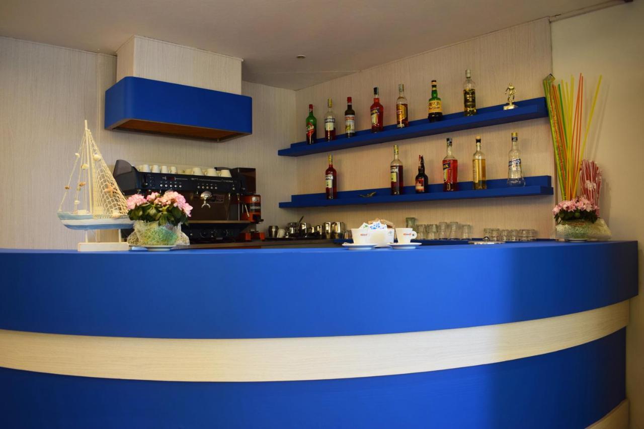 Hotel Arno 米萨诺阿德里亚蒂科 外观 照片